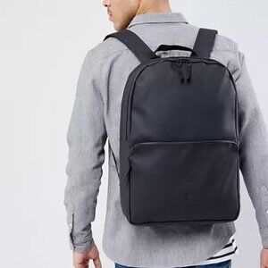 Rains Field Bag Backpack Black